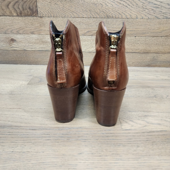 Clarks Women's Lora Lana Ankle Brown Leather Heel Ankle Boots Size 10 M - Picture 5 of 9